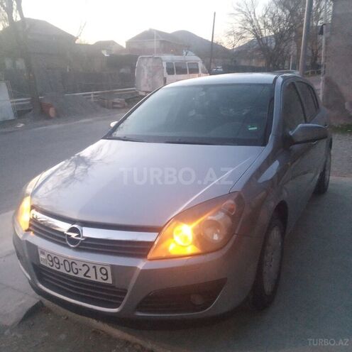 Opel Astra 2005, 250,000 km - 1.4 l - Şəki