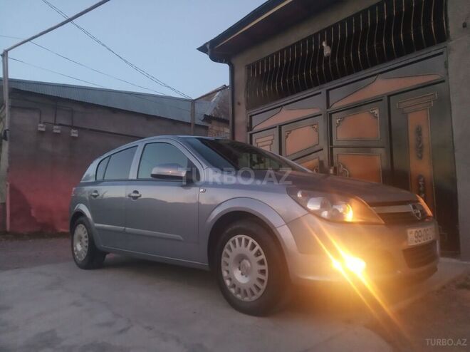 Opel Astra 2005, 250,000 km - 1.4 l - Şəki