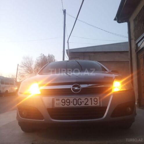 Opel Astra 2005, 250,000 km - 1.4 l - Şəki