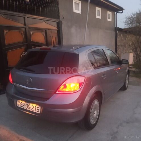 Opel Astra 2005, 250,000 km - 1.4 l - Şəki