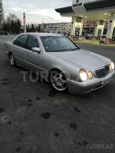 Mercedes E 220 2001, 450,000 km - 2.2 l - Bakı