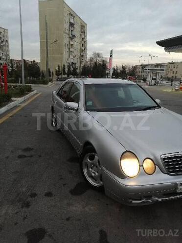 Mercedes E 220 2001, 450,000 km - 2.2 l - Bakı