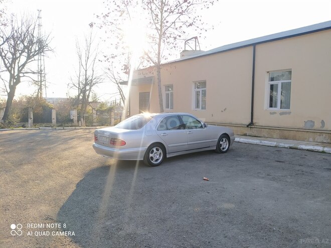 Mercedes E 220 1999, 520,000 km - 2.2 l - Şirvan