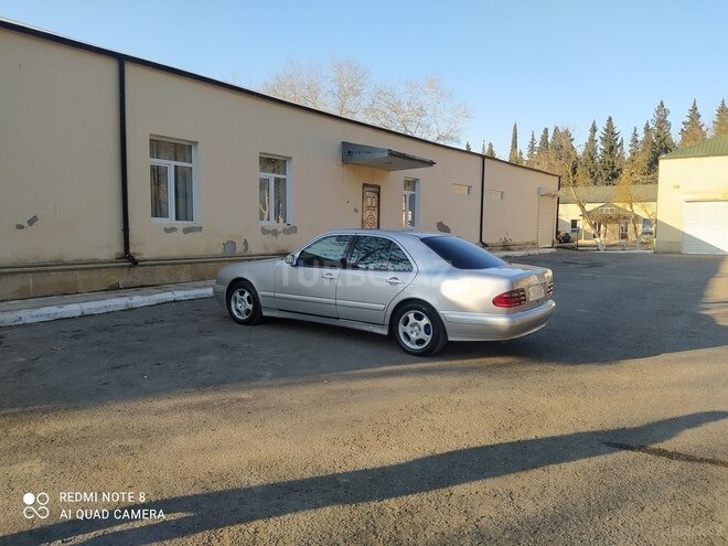 Mercedes E 220 1999, 520,000 km - 2.2 l - Şirvan
