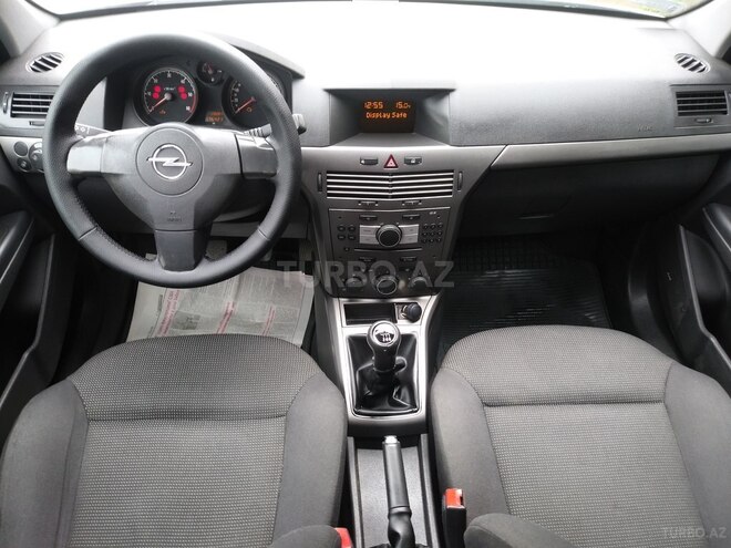 Opel Astra 2006, 244,000 km - 1.6 l - Bakı