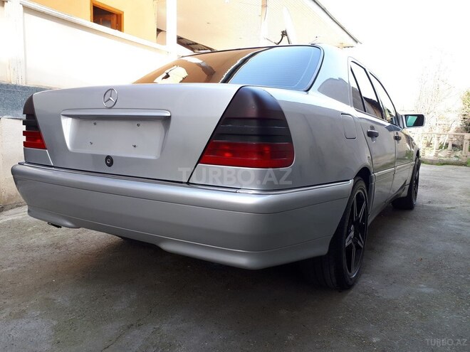 Mercedes C 180 1995, 235,601 km - 1.8 l - Bakı