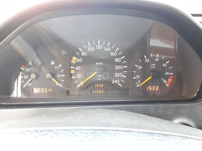 Mercedes C 180 1995, 235,601 km - 1.8 l - Bakı