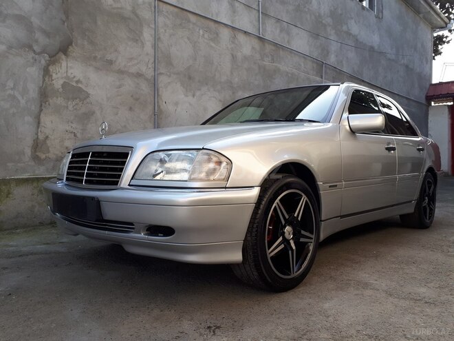 Mercedes C 180 1995, 235,601 km - 1.8 l - Bakı