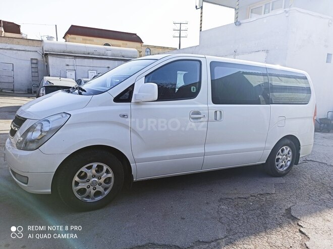 Hyundai H-1 2011, 265,000 km - 2.5 л - Bakı