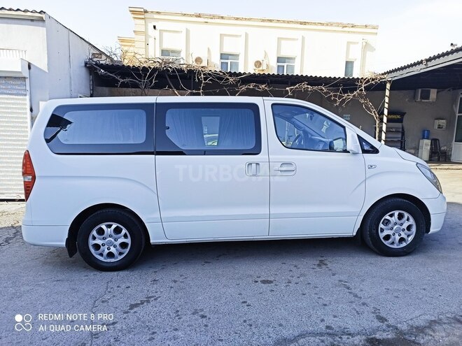 Hyundai H-1 2011, 265,000 km - 2.5 л - Bakı