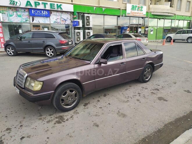 Mercedes E 250 1991, 326,000 km - 2.5 l - Sumqayıt