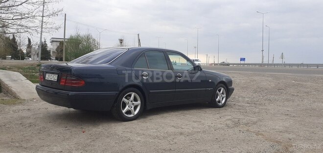 Mercedes E 240 1998, 420,000 km - 2.4 л - Gəncə