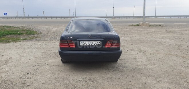 Mercedes E 240 1998, 420,000 km - 2.4 л - Gəncə