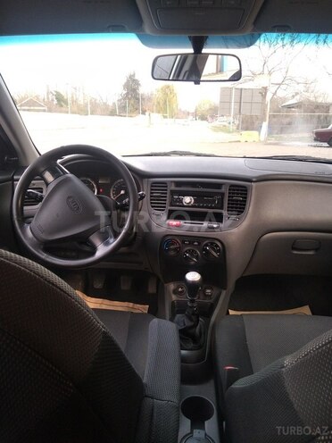 Kia Rio 2005, 188,000 km - 1.5 л - Qazax