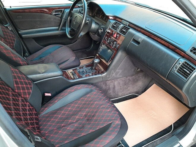Mercedes E 230 1997, 323,000 km - 2.3 l - Bakı