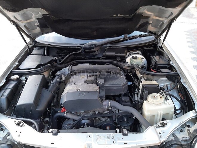 Mercedes E 230 1997, 323,000 km - 2.3 l - Bakı