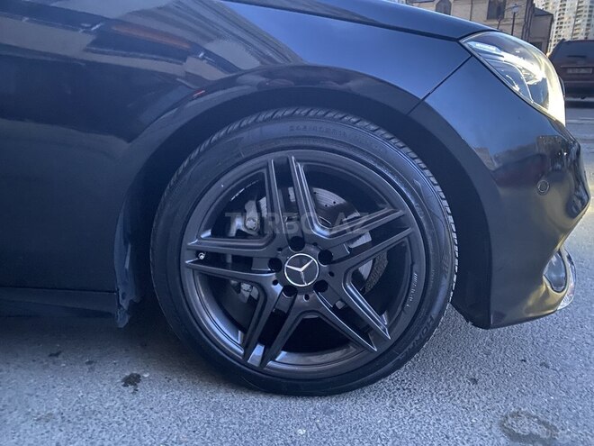 Mercedes E 220 2013, 183,500 km - 2.2 л - Bakı