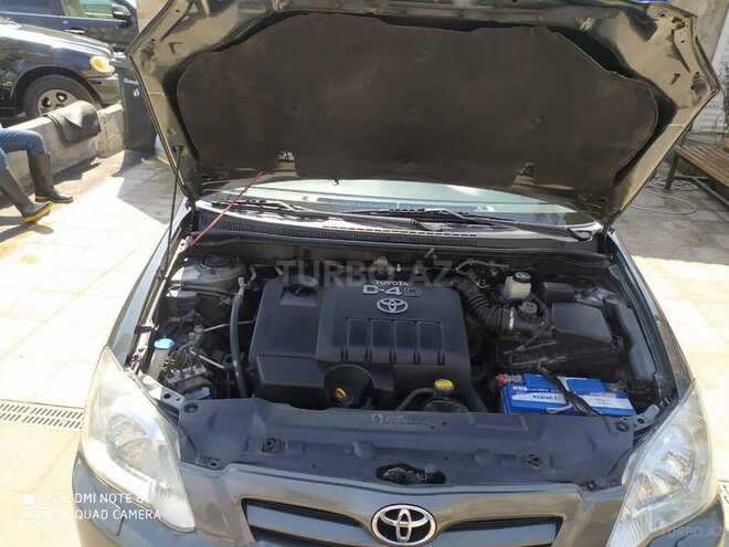 Toyota Corolla 2006, 215,000 km - 1.4 l - Bakı