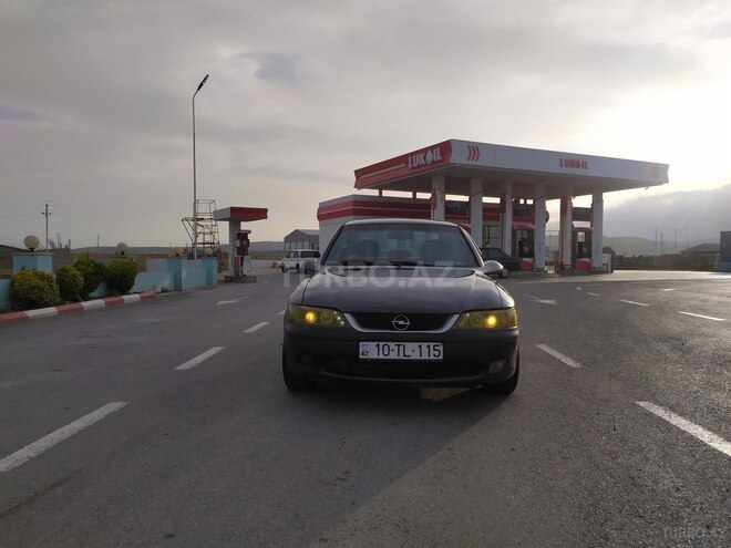 Opel Vectra 1996, 325,641 km - 2.0 l - Sumqayıt