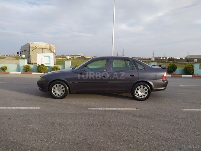 Opel Vectra 1996, 325,641 km - 2.0 l - Sumqayıt