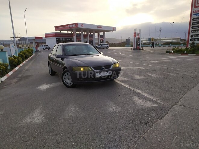 Opel Vectra 1996, 325,641 km - 2.0 l - Sumqayıt