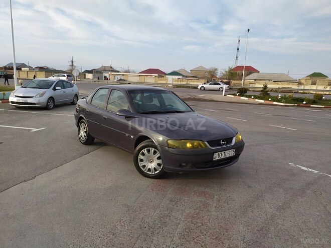 Opel Vectra 1996, 325,641 km - 2.0 l - Sumqayıt