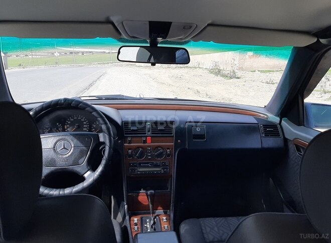 Mercedes C 220 1994, 323,457 km - 2.2 l - Bakı