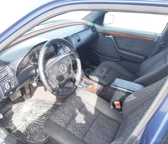 Mercedes C 220 1994, 323,457 km - 2.2 l - Bakı