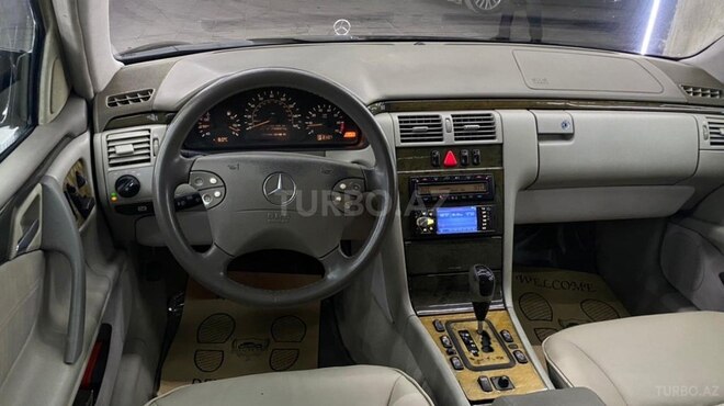 Mercedes E 320 2001, 305,000 km - 3.2 l - Bakı
