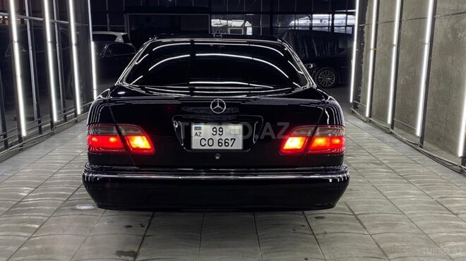 Mercedes E 320 2001, 305,000 km - 3.2 l - Bakı