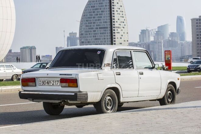 LADA (VAZ) 2107 2004, 110,000 km - 1.6 л - Bakı