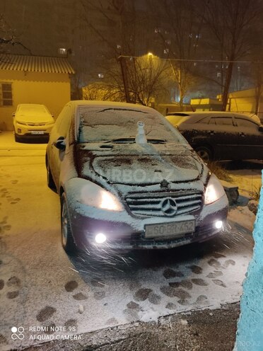 Mercedes A 180 2009, 113,700 km - 1.8 л - Bakı