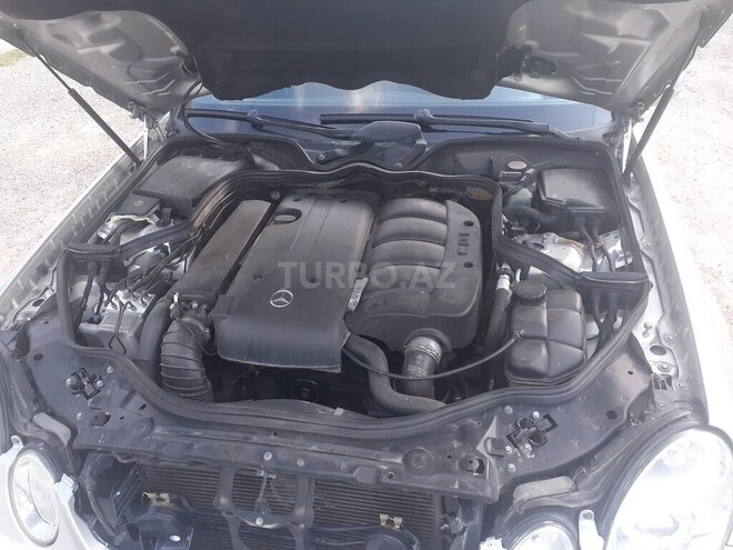 Mercedes E 220 2004, 211,246 km - 2.2 l - Gəncə
