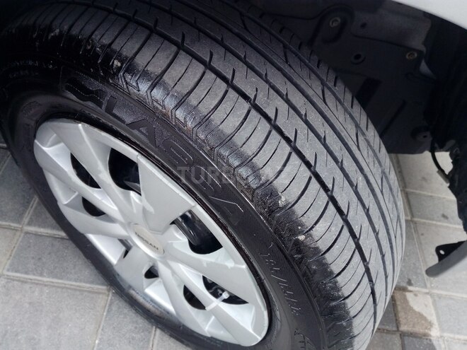 Nissan Sunny 2005, 296,000 km - 1.6 л - Sumqayıt