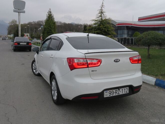 Kia Rio 2012, 195,000 km - 1.4 l - Qəbələ
