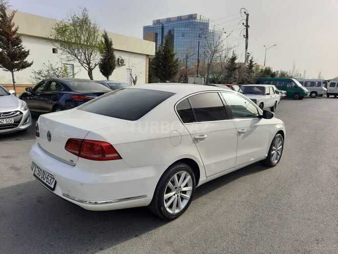 Volkswagen Passat 2013, 178,000 km - 1.8 l - Sumqayıt
