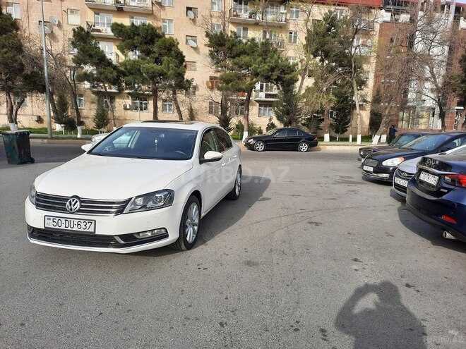 Volkswagen Passat 2013, 178,000 km - 1.8 l - Sumqayıt