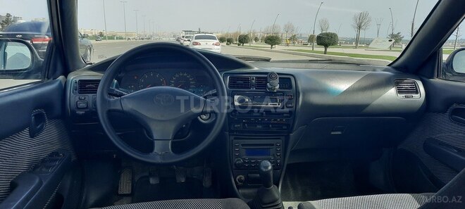 Toyota Corolla 1997, 256,000 km - 1.6 l - Bakı