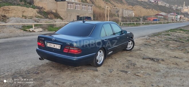 Mercedes E 220 1999, 367,000 km - 2.2 l - Şirvan