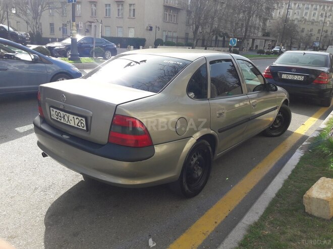 Opel Vectra 1996, 40,000 km - 1.8 l - Bakı