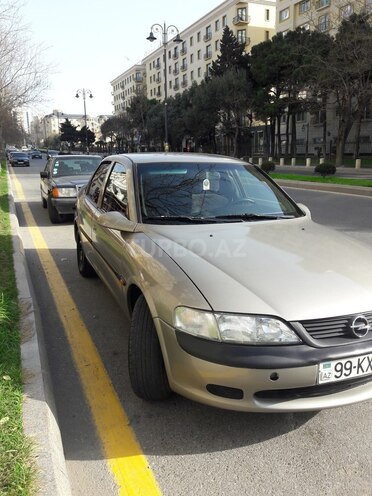 Opel Vectra 1996, 40,000 km - 1.8 l - Bakı
