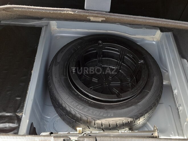 Mercedes E 240 2000, 266,000 km - 2.4 l - Qəbələ