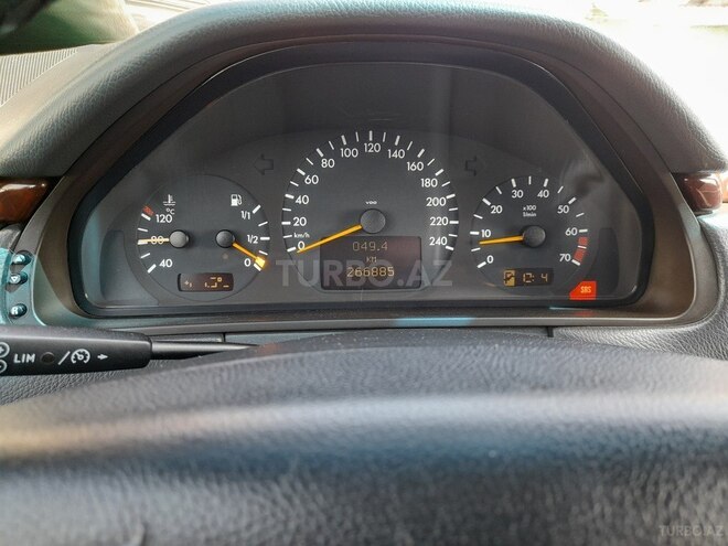 Mercedes E 240 2000, 266,000 km - 2.4 l - Qəbələ