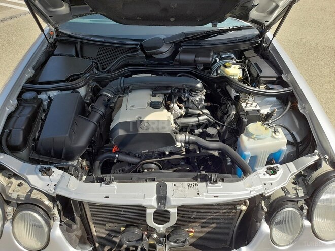 Mercedes E 240 2000, 266,000 km - 2.4 l - Qəbələ