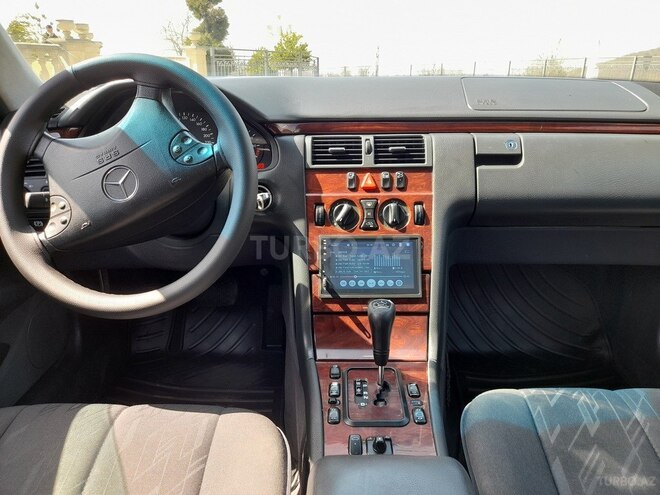 Mercedes E 240 2000, 266,000 km - 2.4 l - Qəbələ