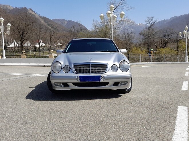Mercedes E 240 2000, 266,000 km - 2.4 l - Qəbələ