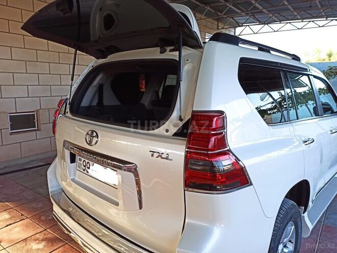 Toyota Prado 2010, 148,000 km - 2.7 l - Saatlı