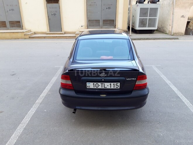 Opel Vectra 1996, 272,000 km - 2.0 l - Sumqayıt