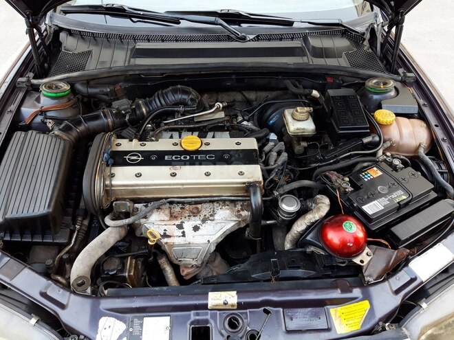Opel Vectra 1996, 272,000 km - 2.0 l - Sumqayıt