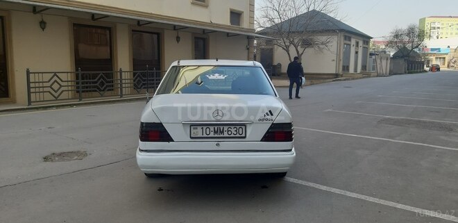Mercedes E 200 1995, 325,406 km - 2.0 l - Sumqayıt